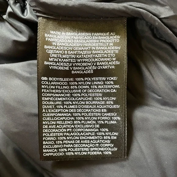 The North Face Women’s Printed Nuptse Down Jacket - Picture 8 of 13